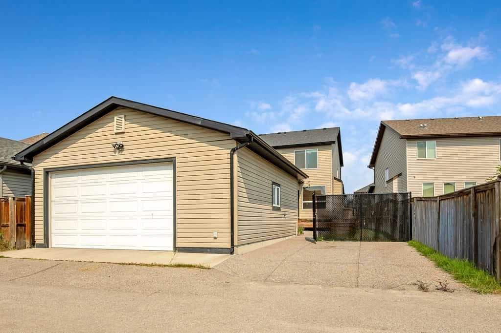 134 Prestwick Terrace SE