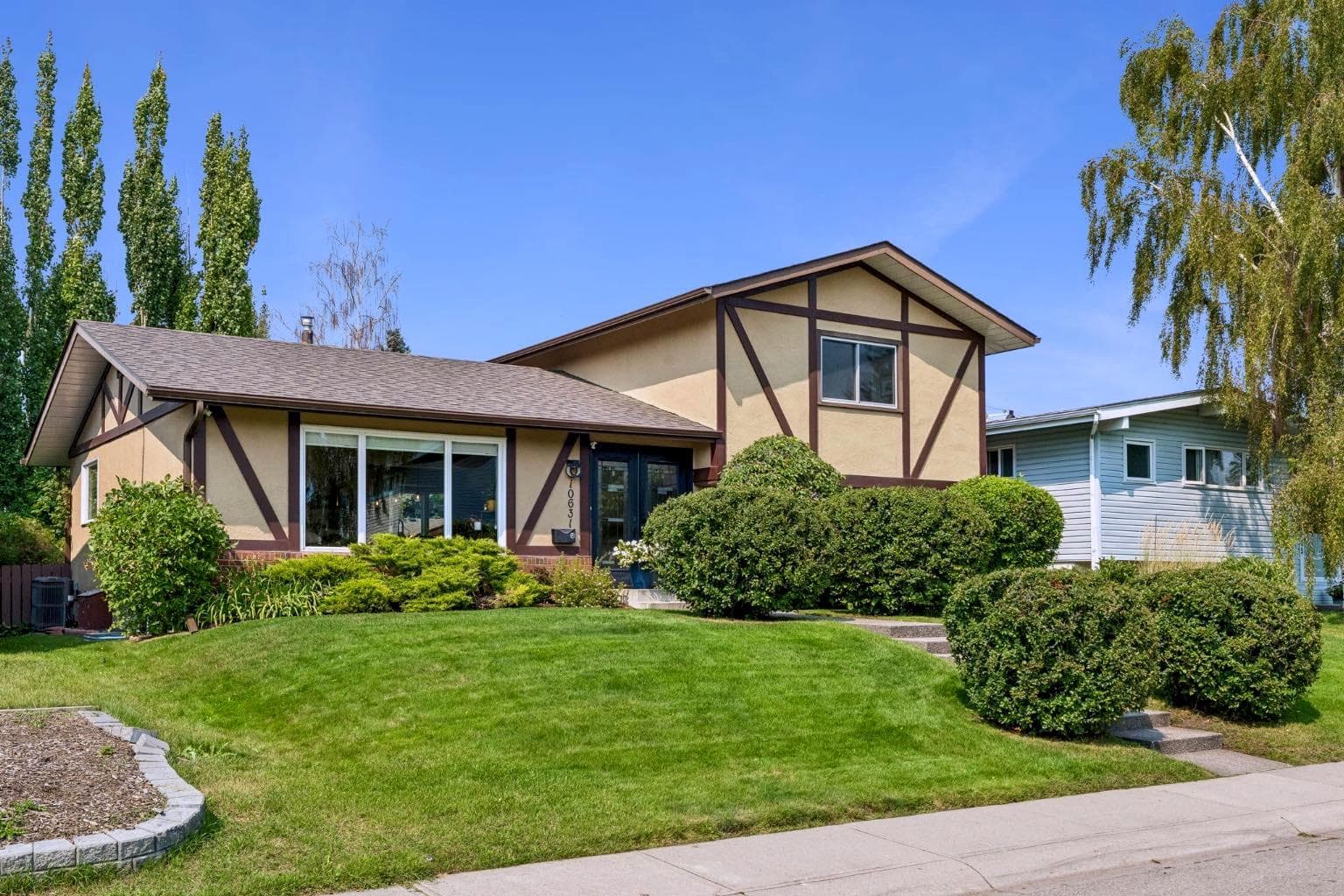 10631 Mapleglen Crescent SE