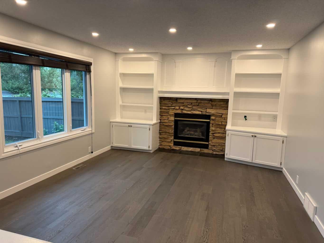 376 Sunlake Road SE