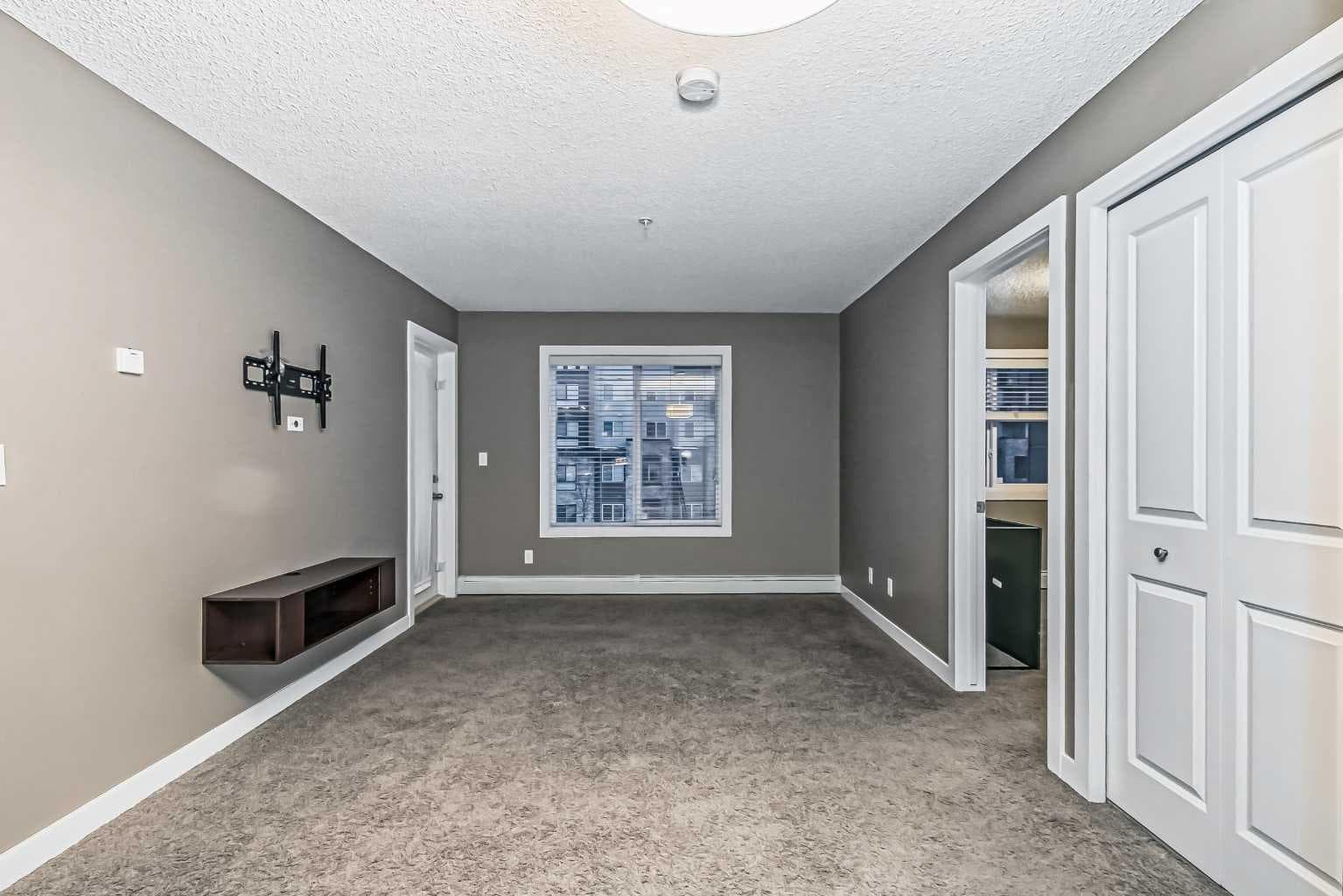 305, 195 Kincora Glen Road NW