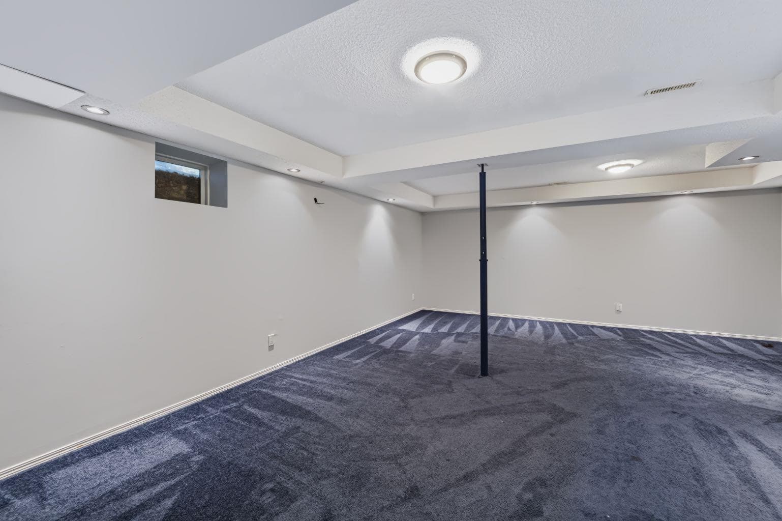 155 Regal Park NE