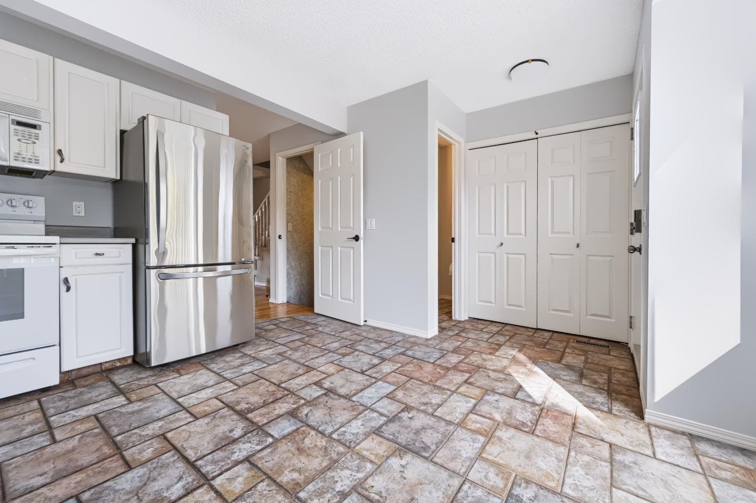155 Regal Park NE