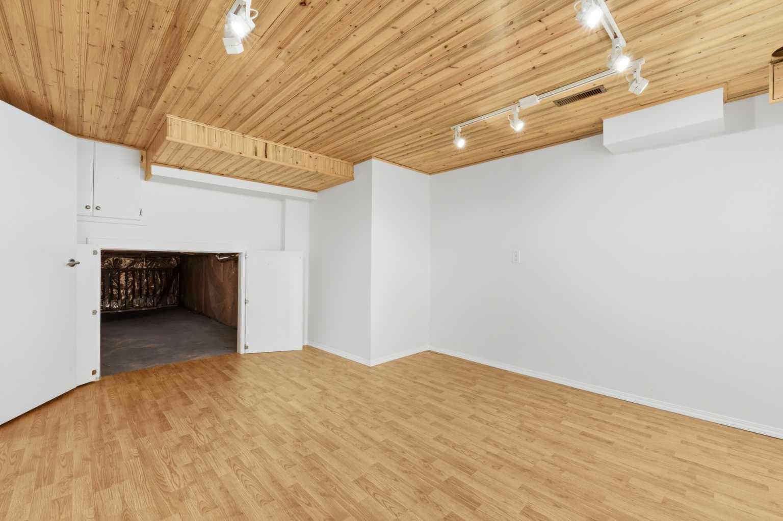 141 Woodbrook Road SW
