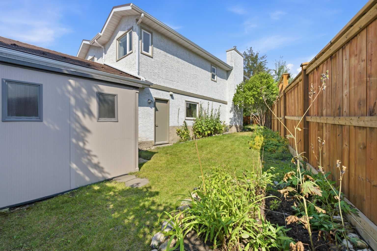 141 Woodbrook Road SW