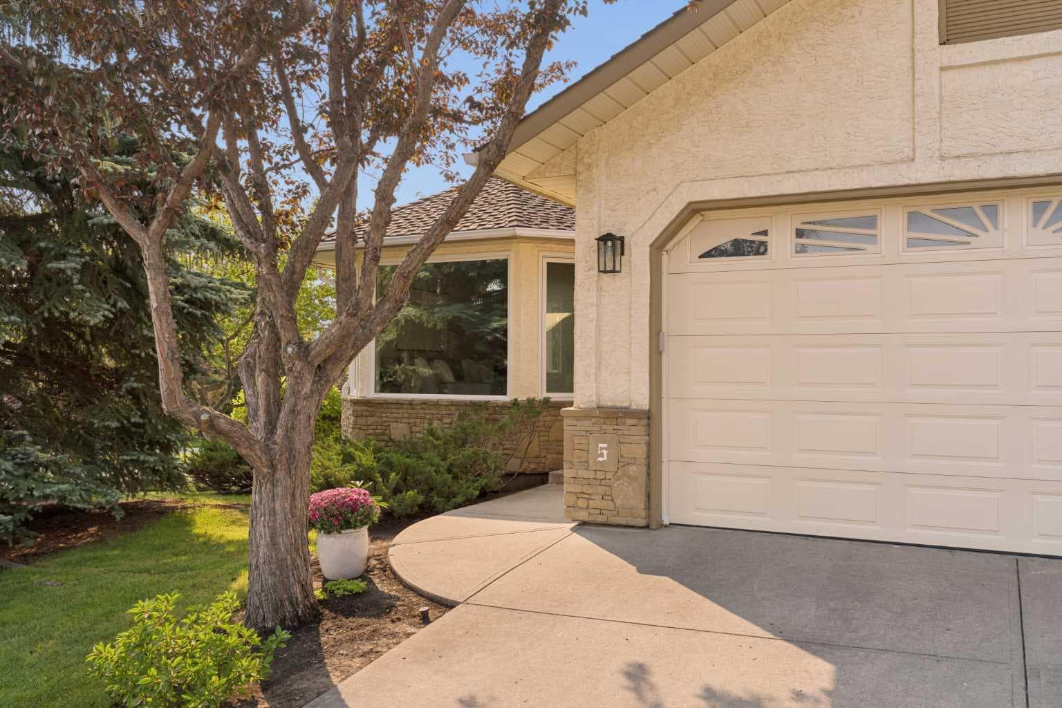 5 Sienna Hills Court SW