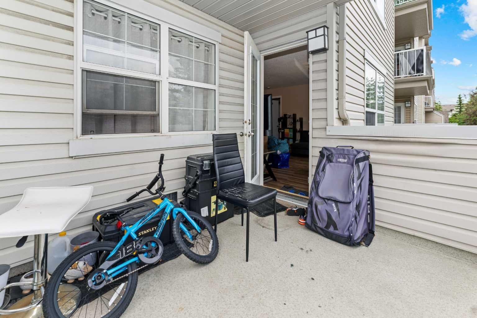 208, 2000 Applevillage Court SE