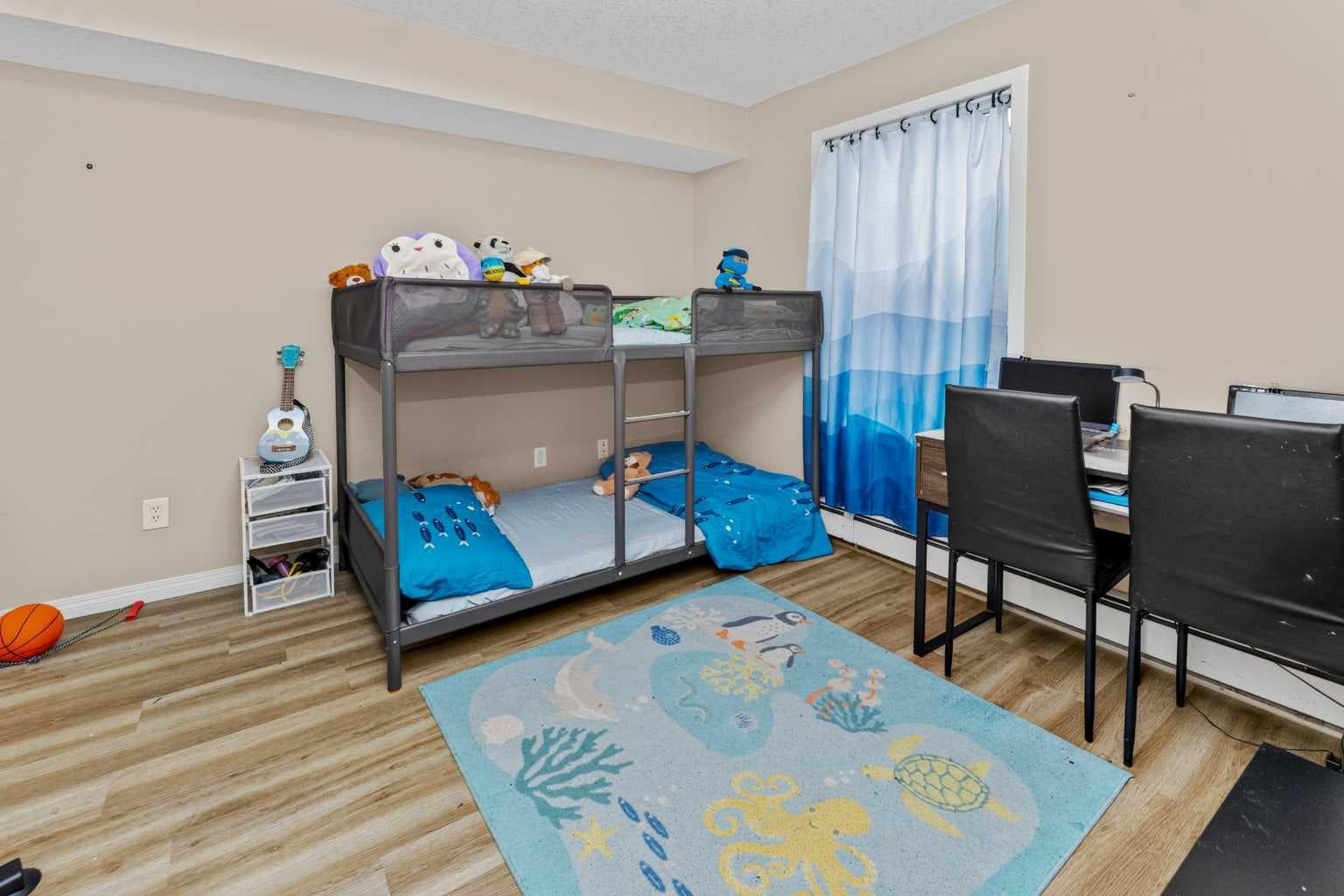 208, 2000 Applevillage Court SE
