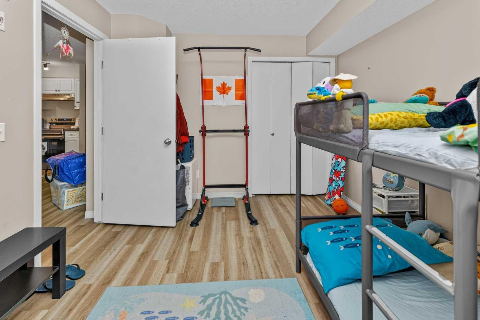 208, 2000 Applevillage Court SE
