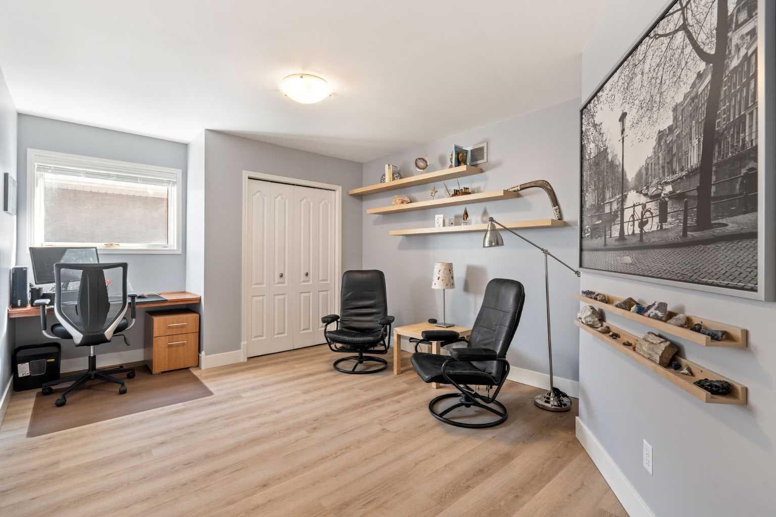 12 Mt Norquay Gate SE