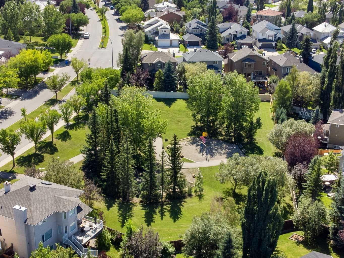 12 Mt Norquay Gate SE