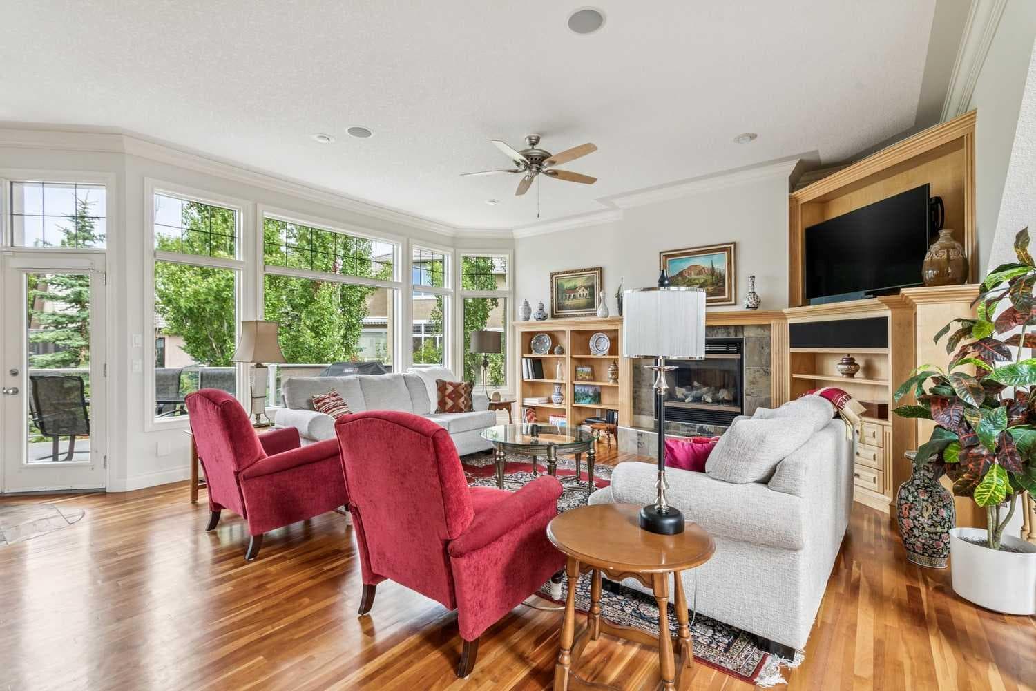 44 Evergreen Lane SW