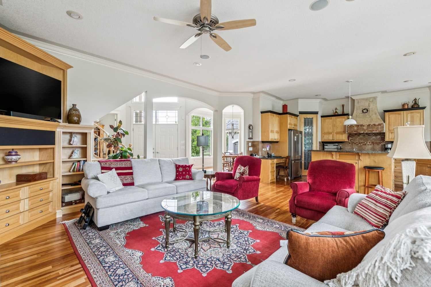 44 Evergreen Lane SW