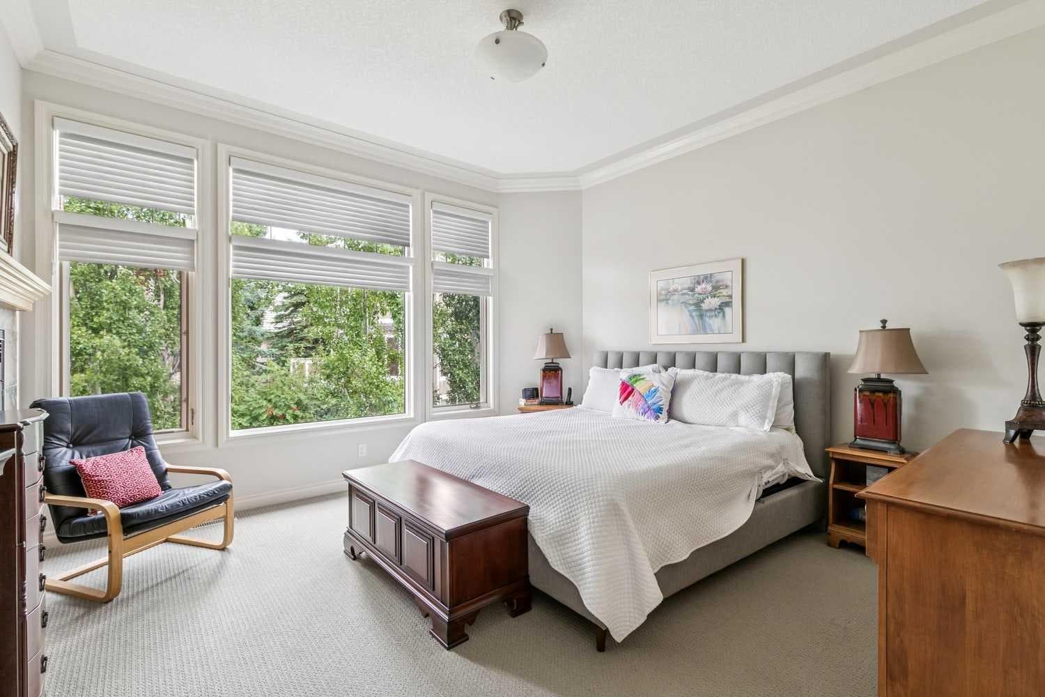44 Evergreen Lane SW