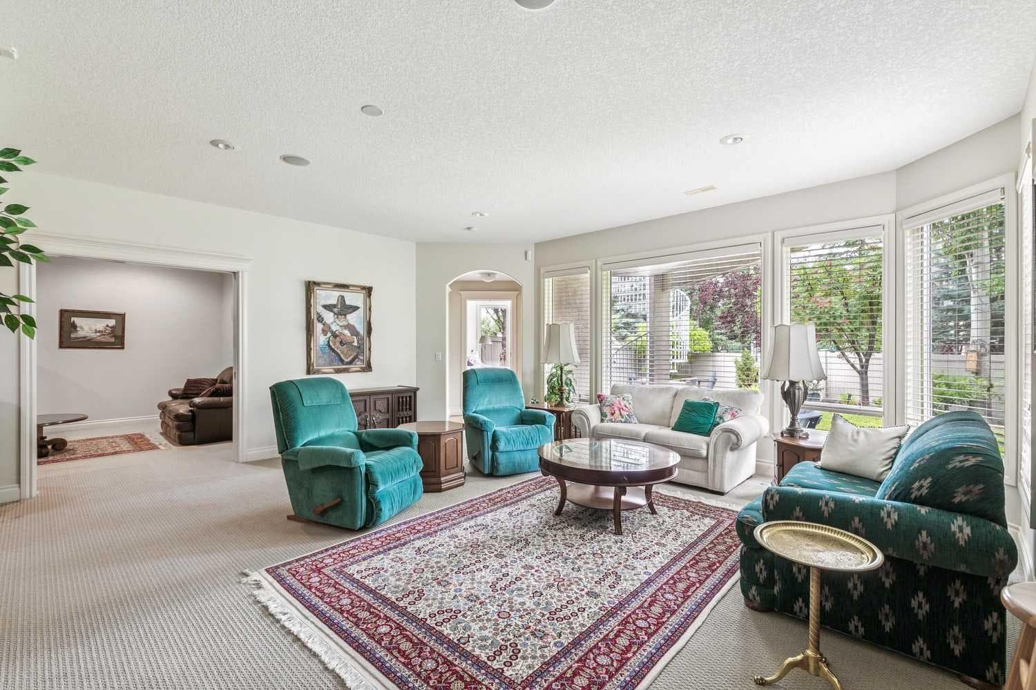 44 Evergreen Lane SW