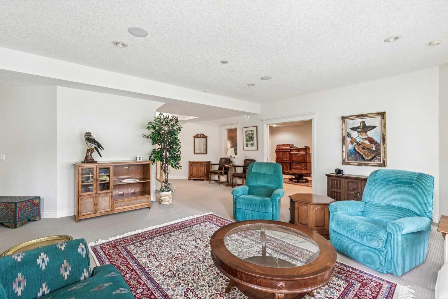 44 Evergreen Lane SW