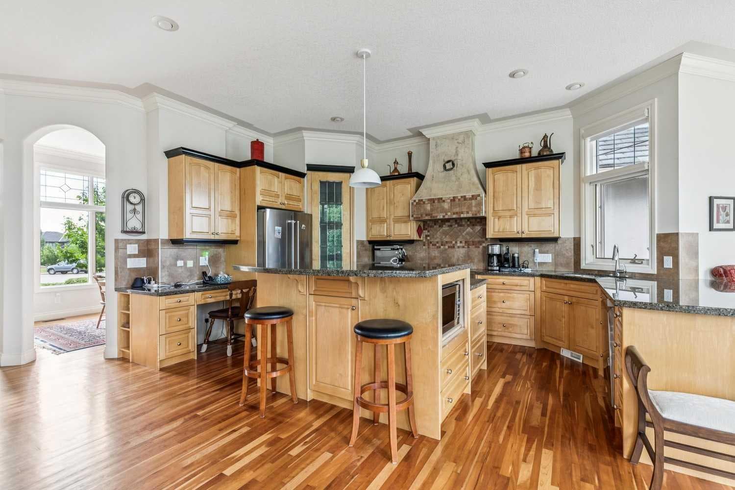 44 Evergreen Lane SW