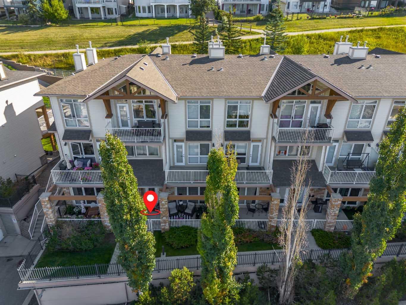 2, 140 Rockyledge View NW