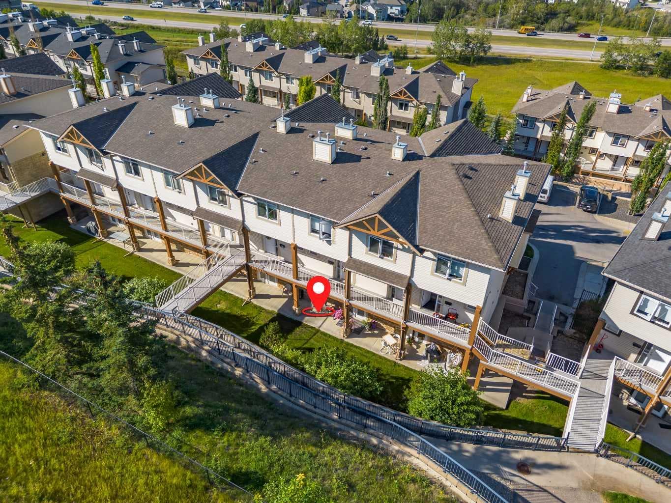 2, 140 Rockyledge View NW