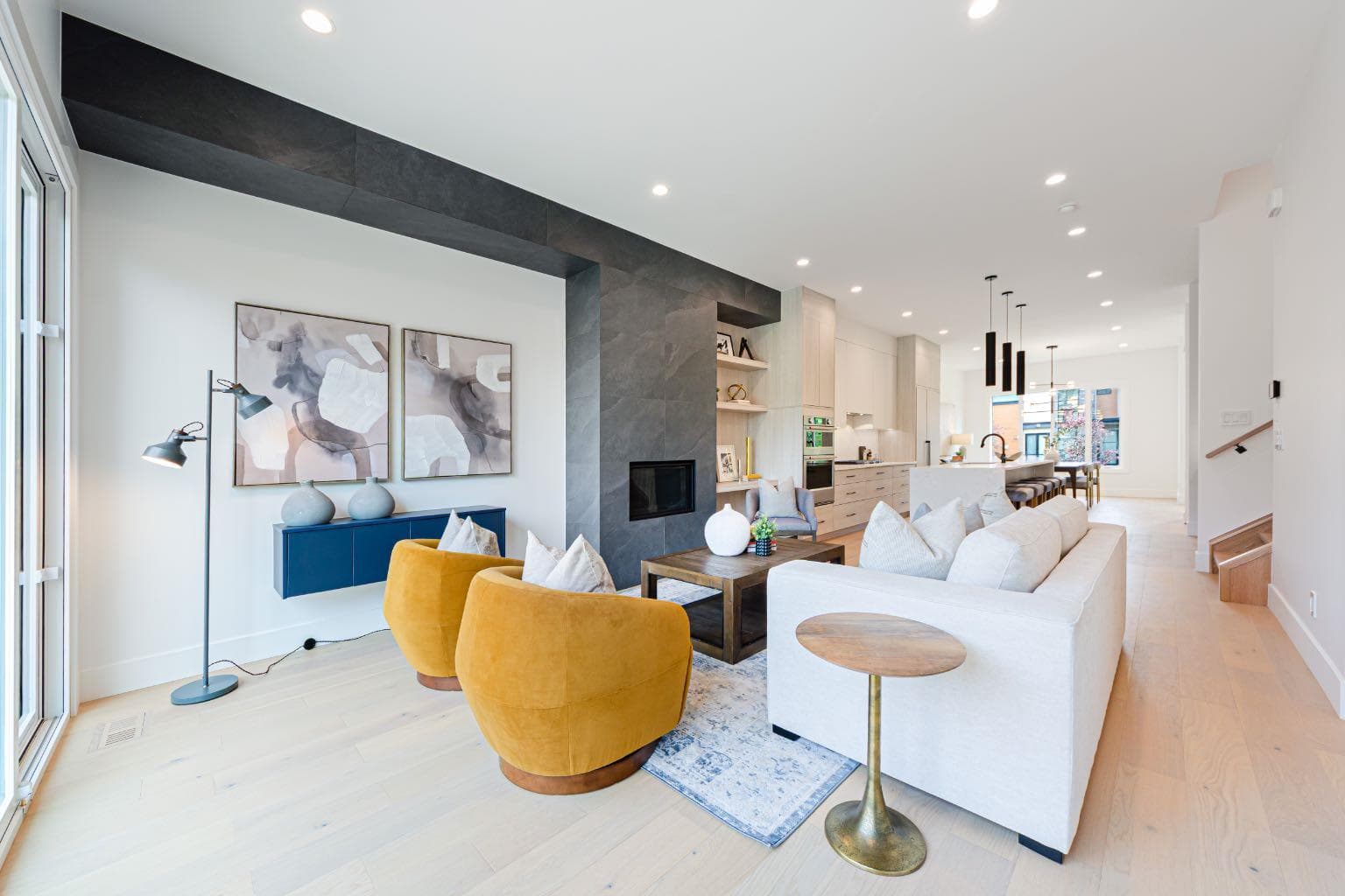 2302 Osborne Crescent SW