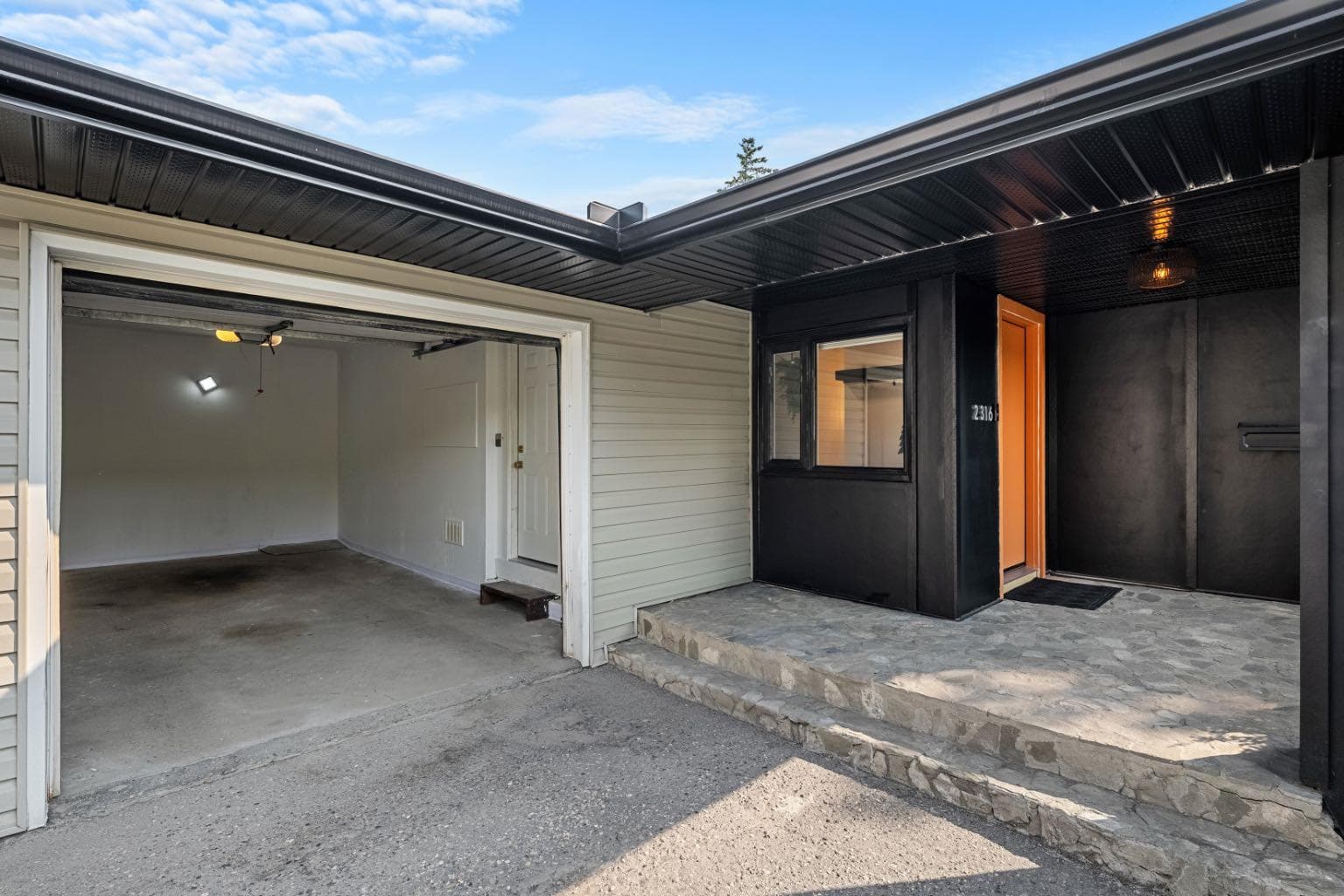 2316 State Road SW