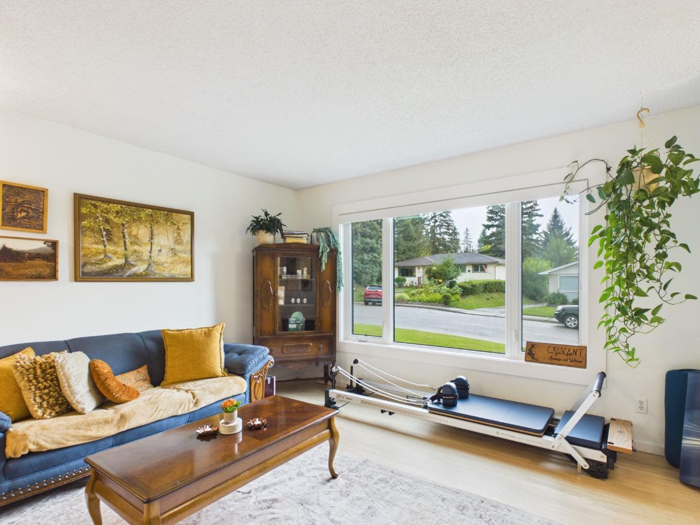 15 Hazelwood Crescent SW