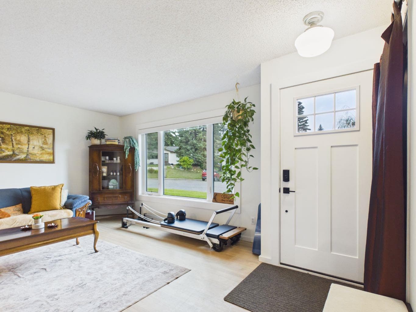 15 Hazelwood Crescent SW