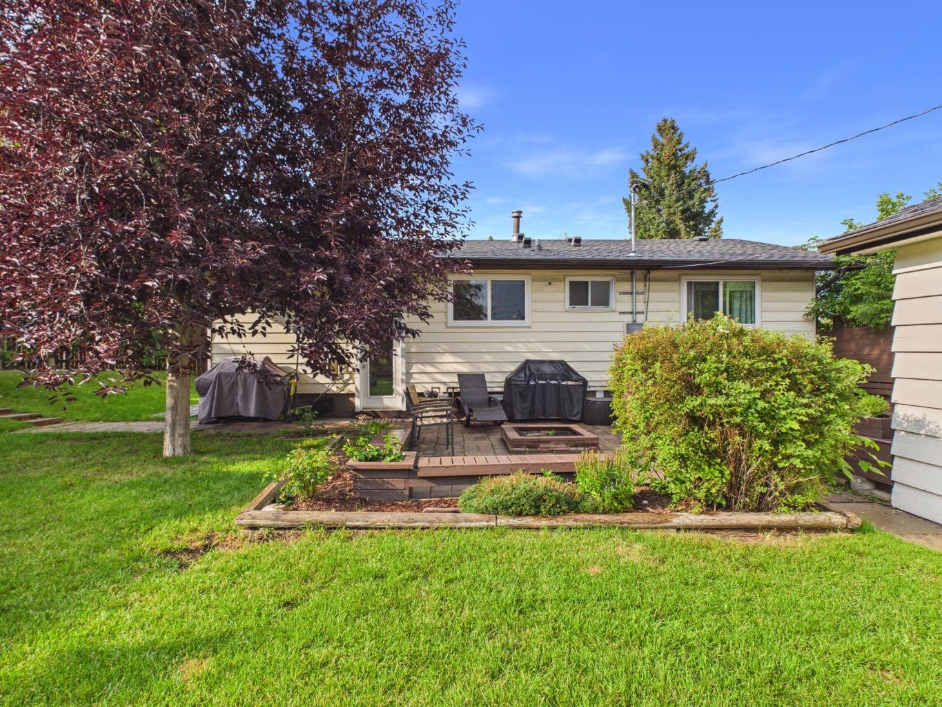 15 Hazelwood Crescent SW