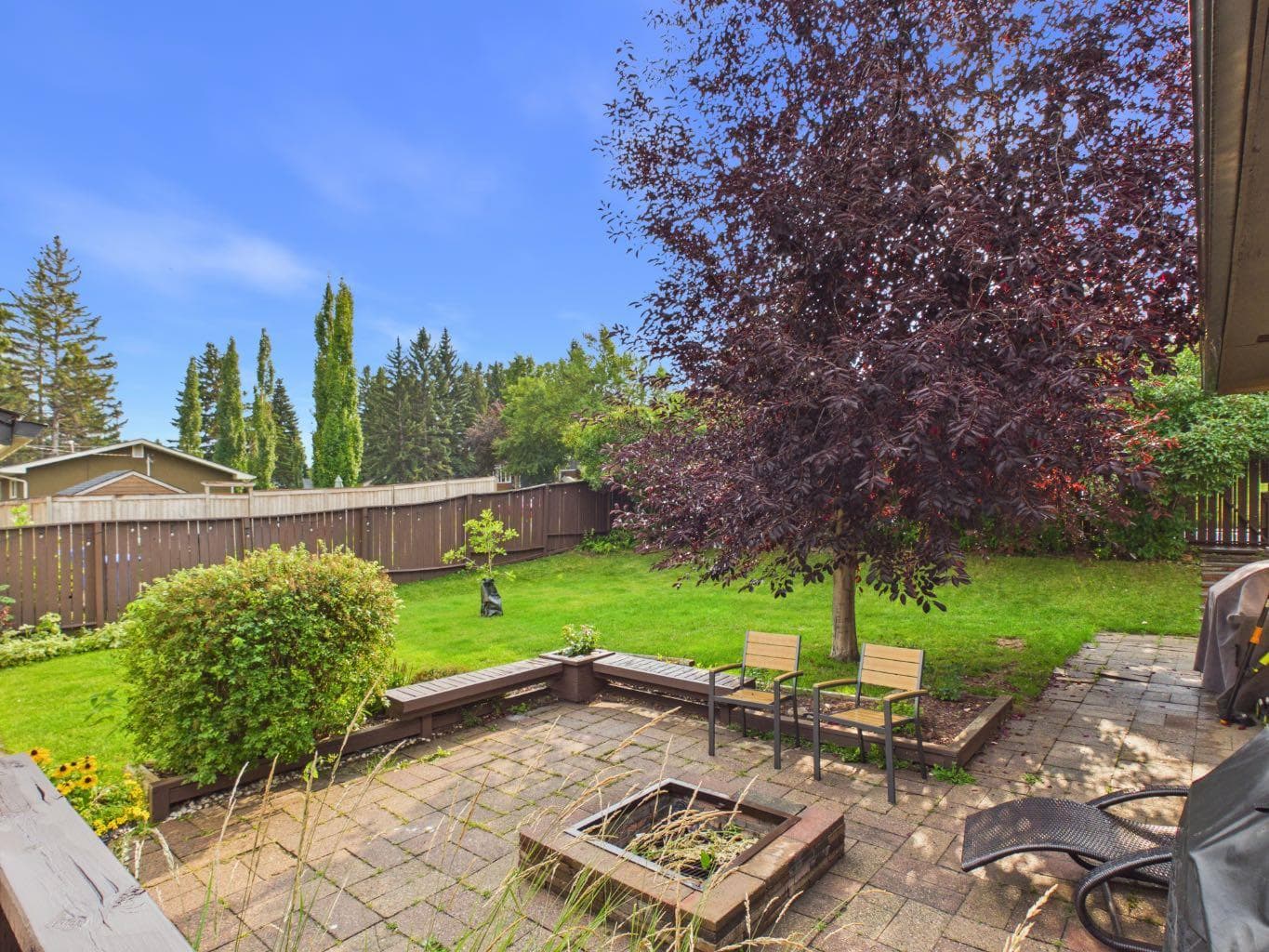 15 Hazelwood Crescent SW