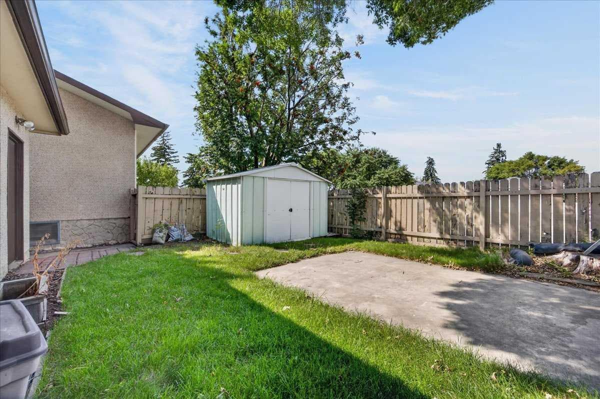 1060 Motherwell Road NE