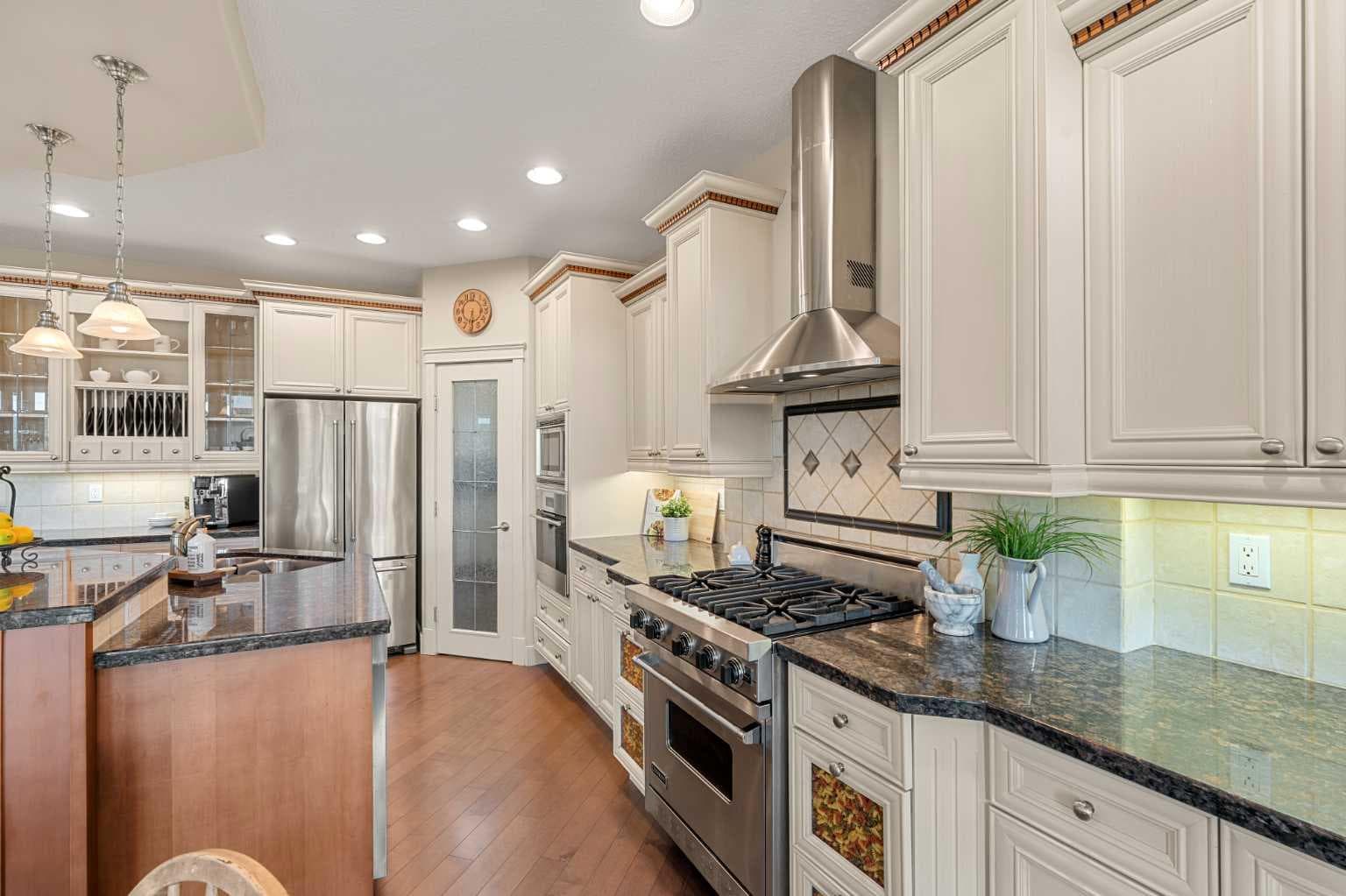 51 Discovery Ridge Mount SW