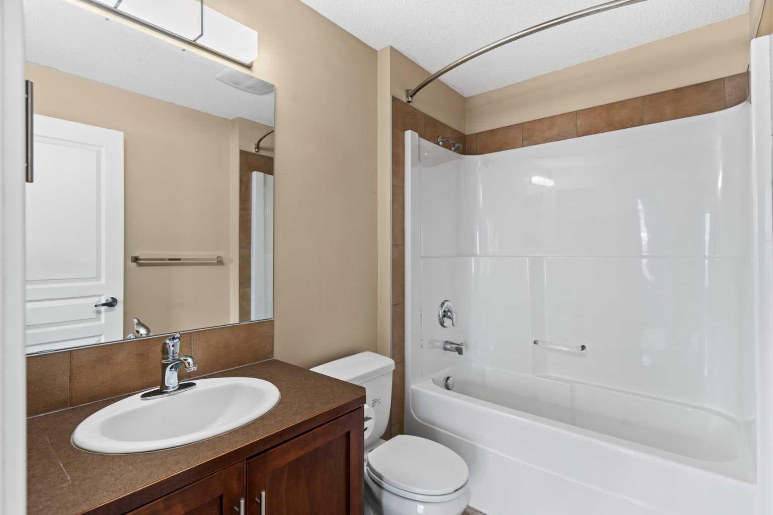 212, 10 Panatella Road NW