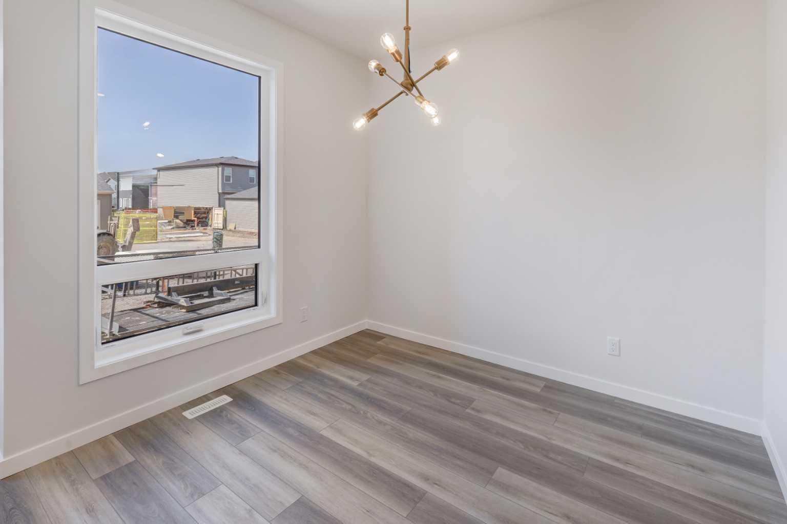 99 Herron Walk NE