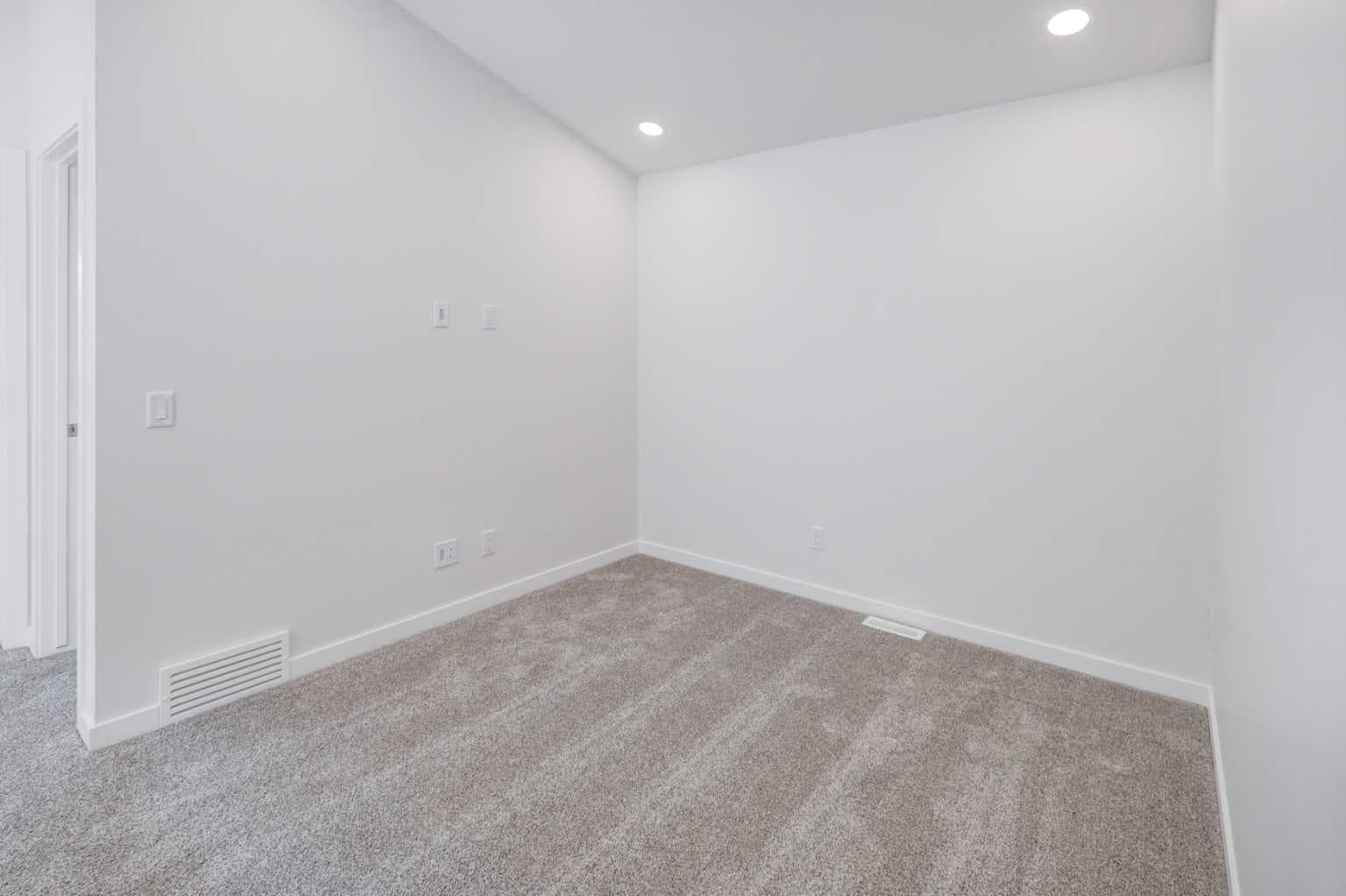 99 Herron Walk NE
