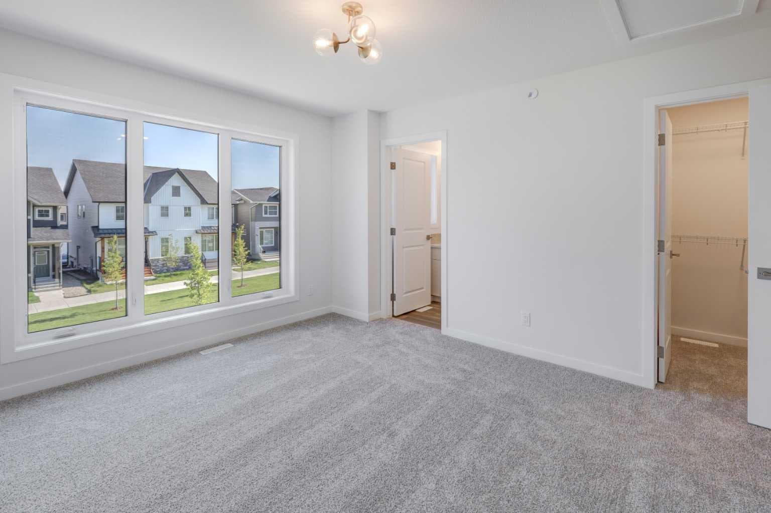 99 Herron Walk NE