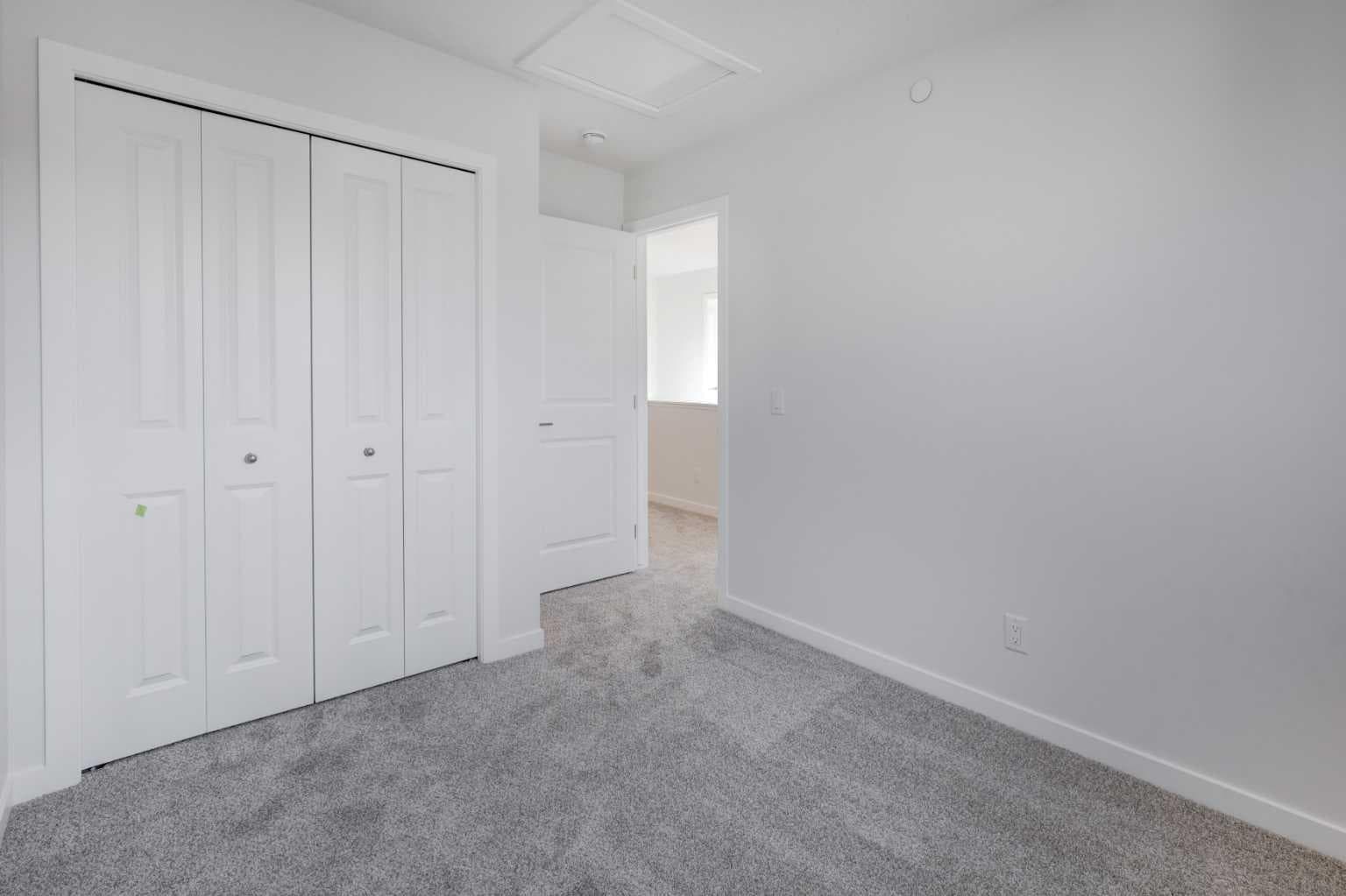 99 Herron Walk NE