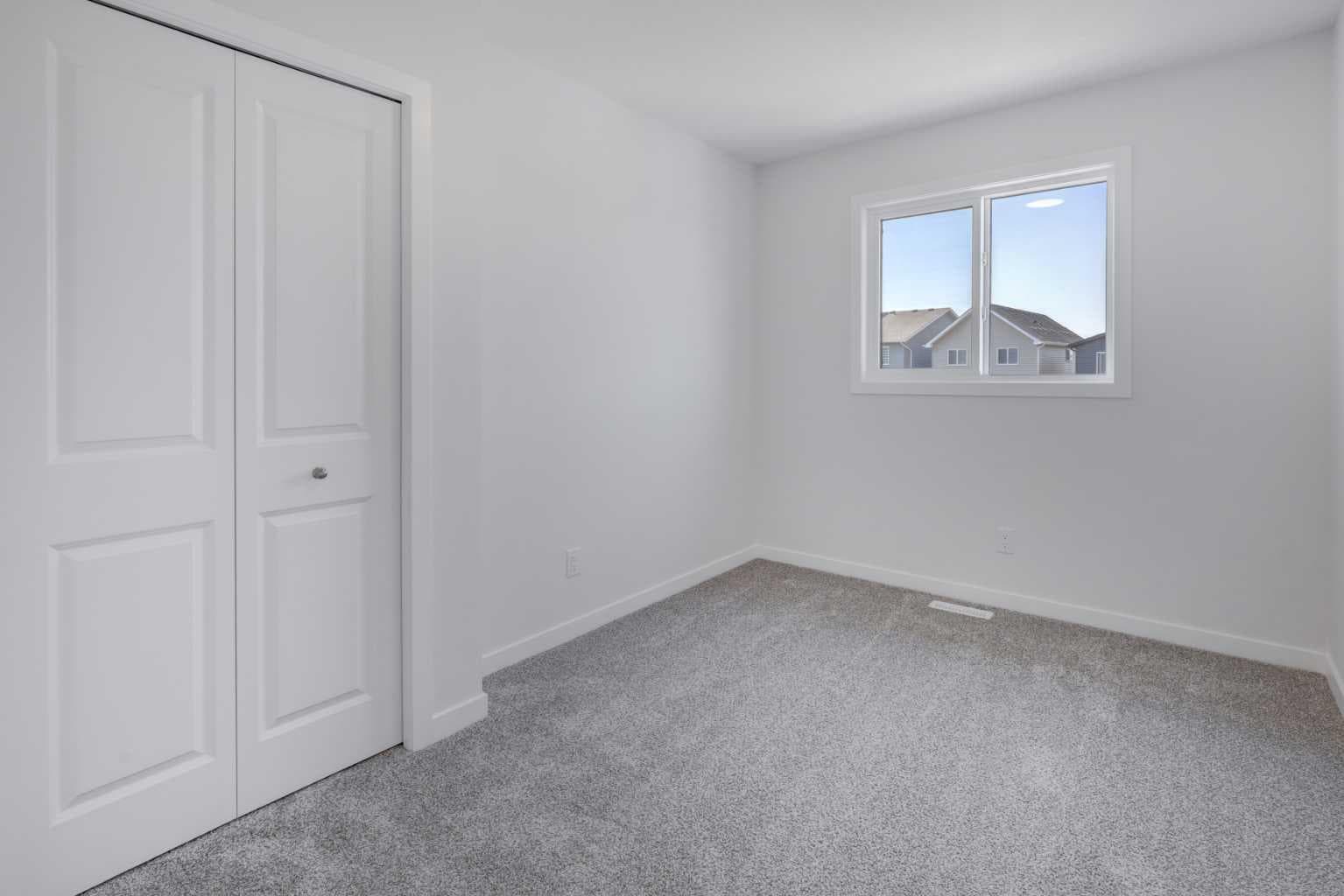 99 Herron Walk NE