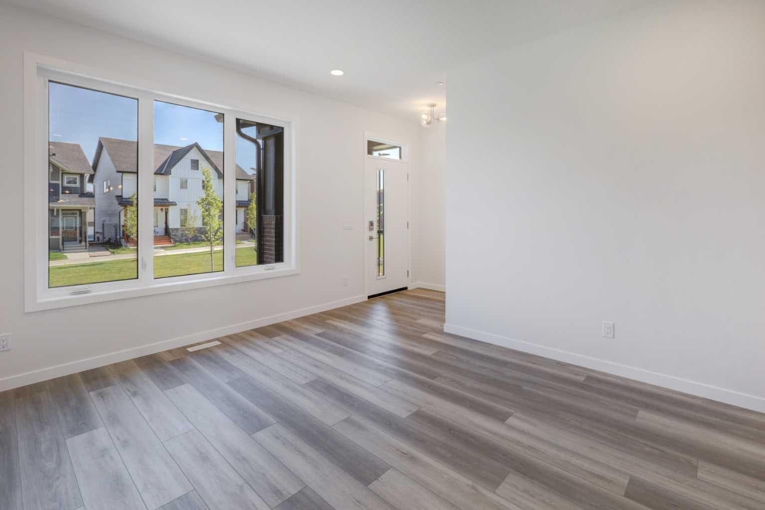 99 Herron Walk NE