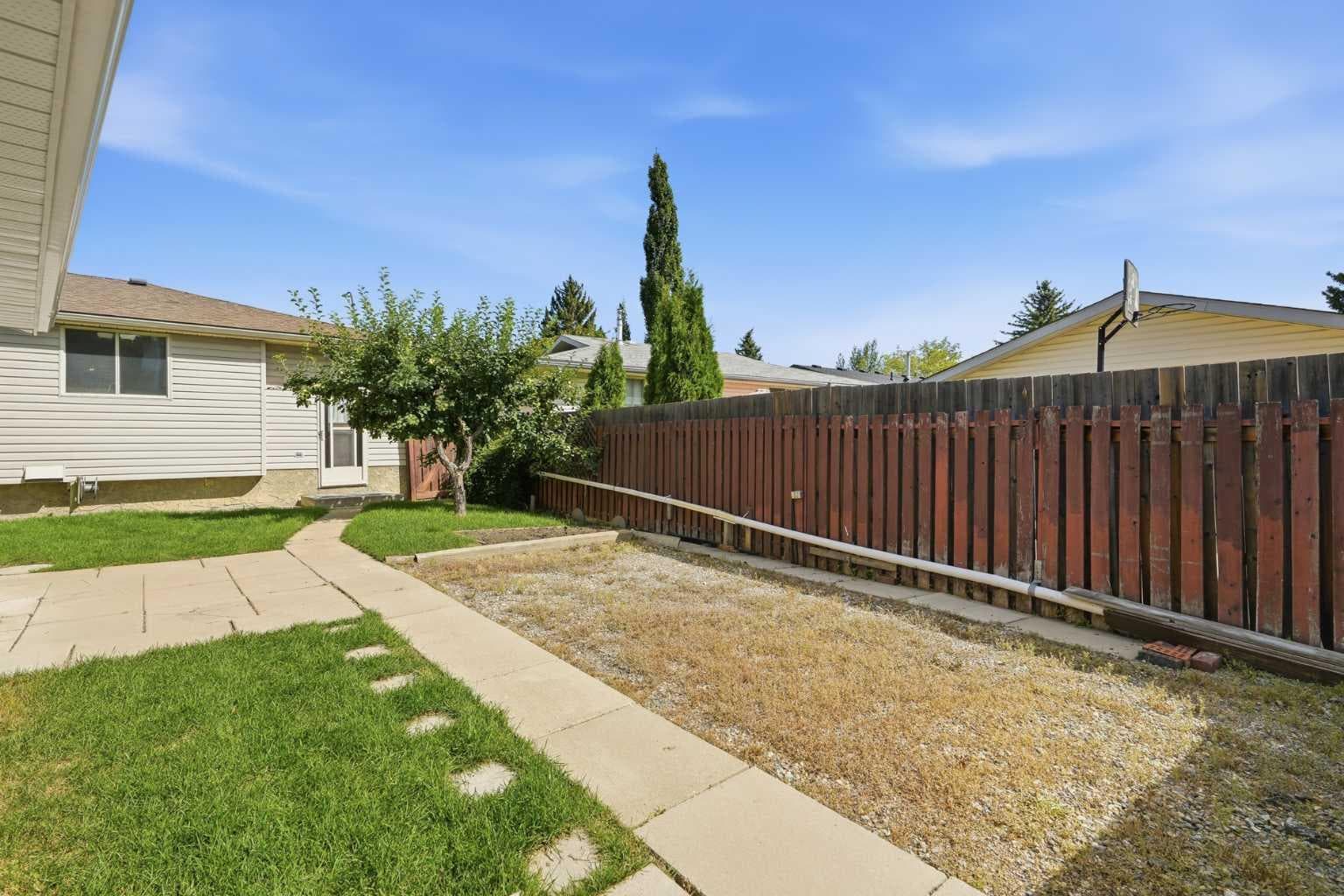 299 Woodside Circle SW