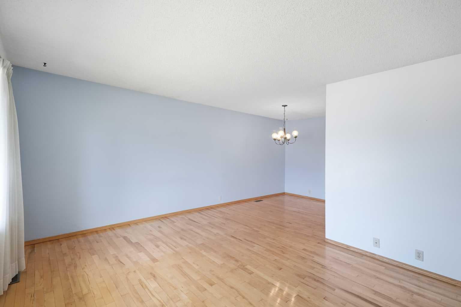 299 Woodside Circle SW