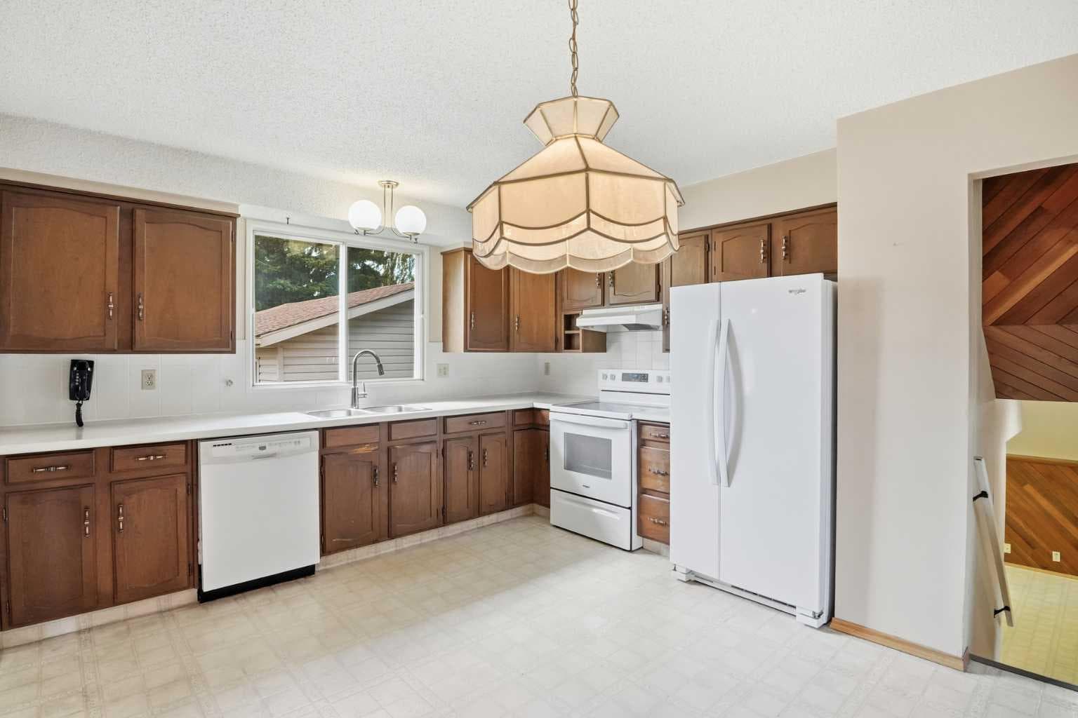 299 Woodside Circle SW