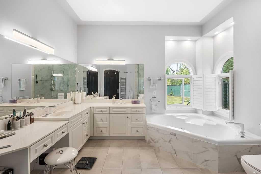 142 Emerald Bay Drive 