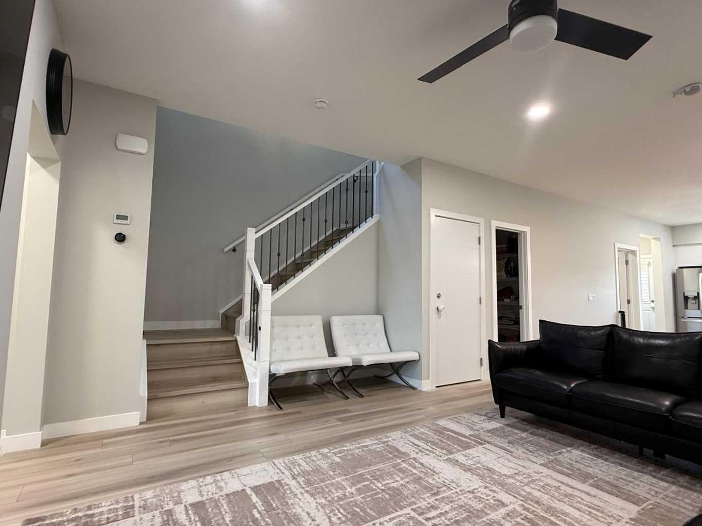 113 Corner Glen Way NE