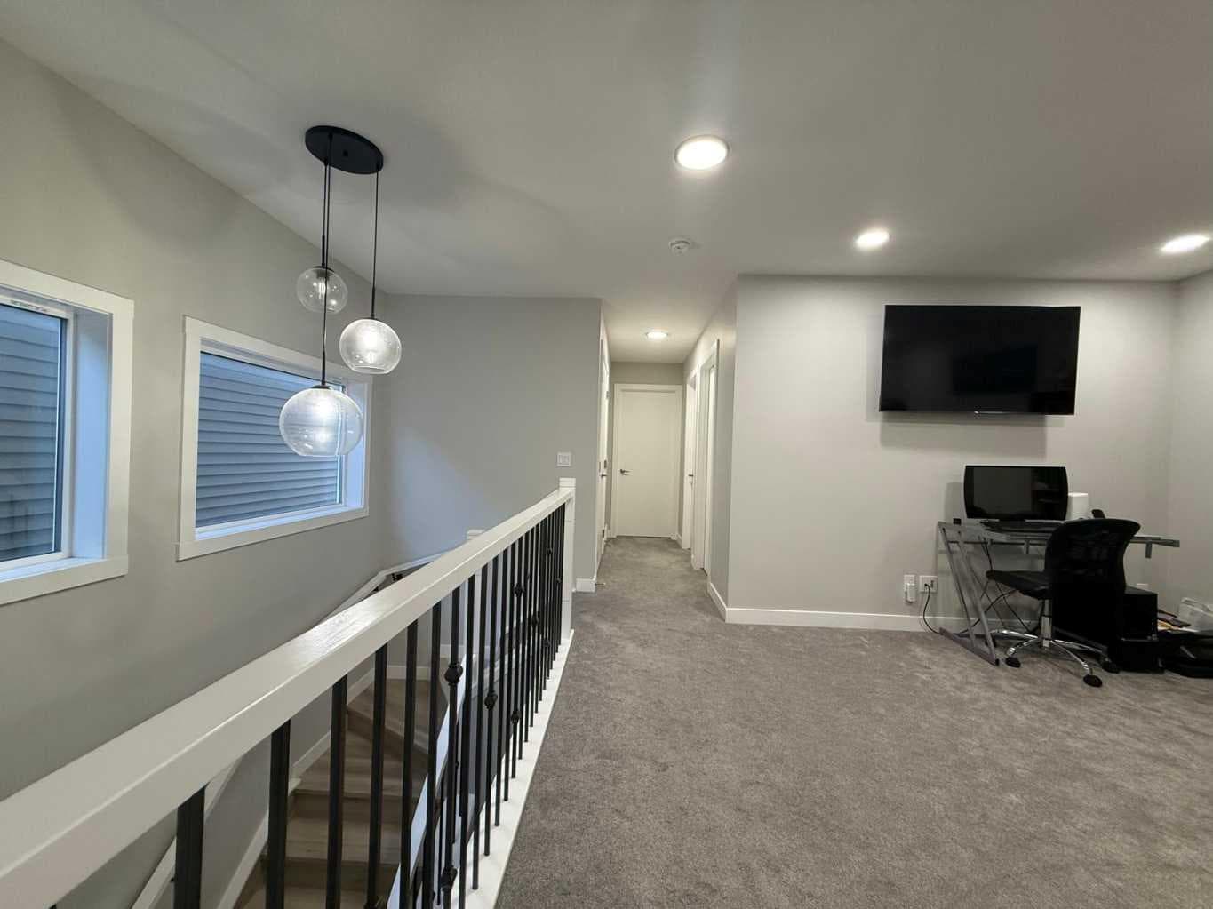 113 Corner Glen Way NE