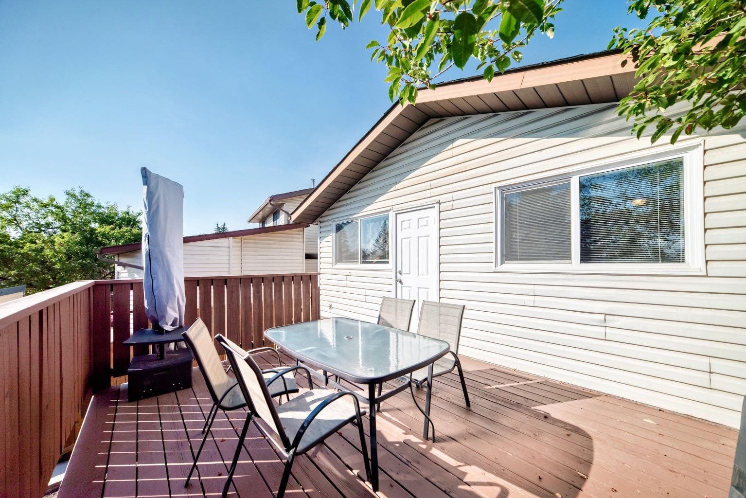 196 Edgedale Way NW