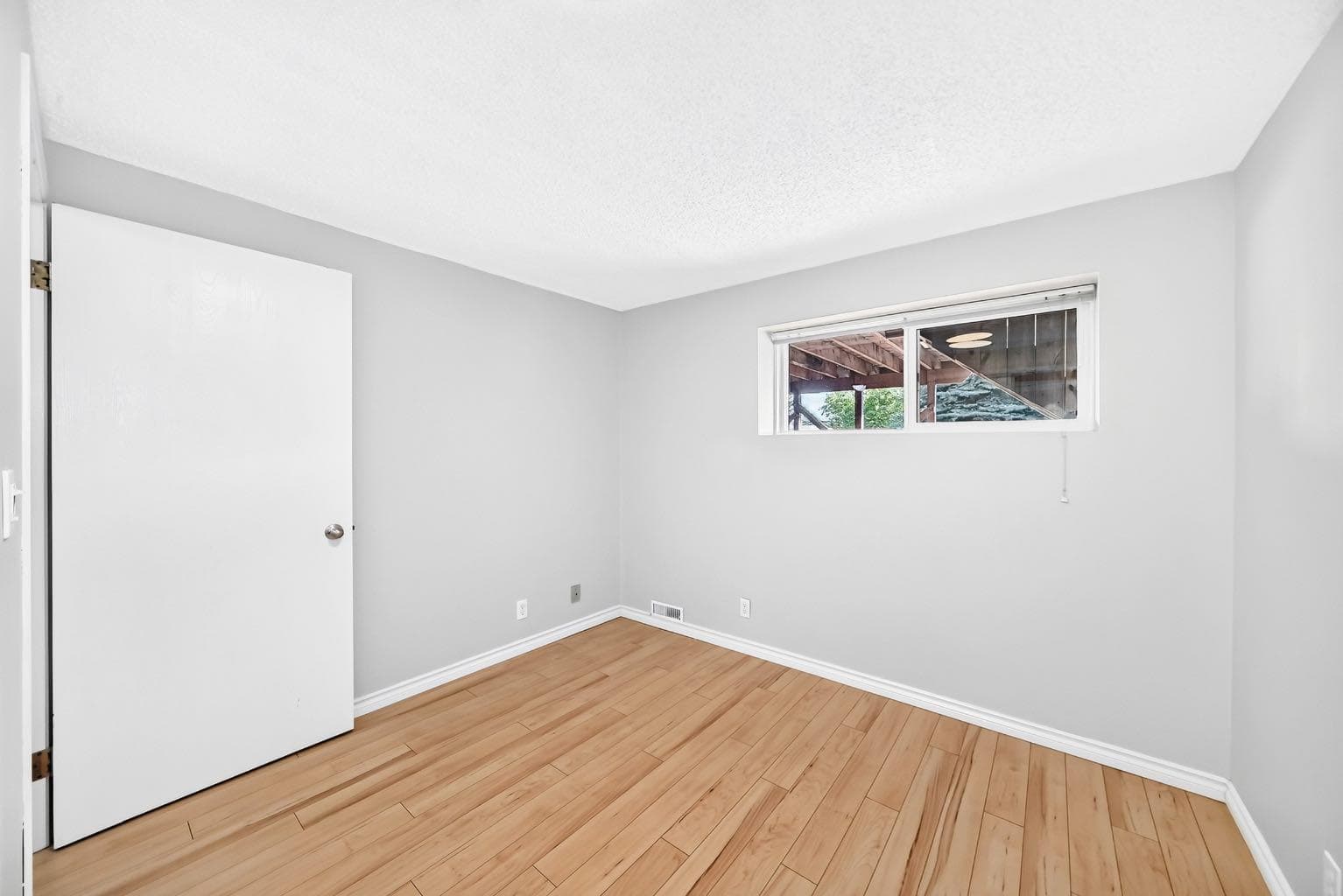 196 Edgedale Way NW