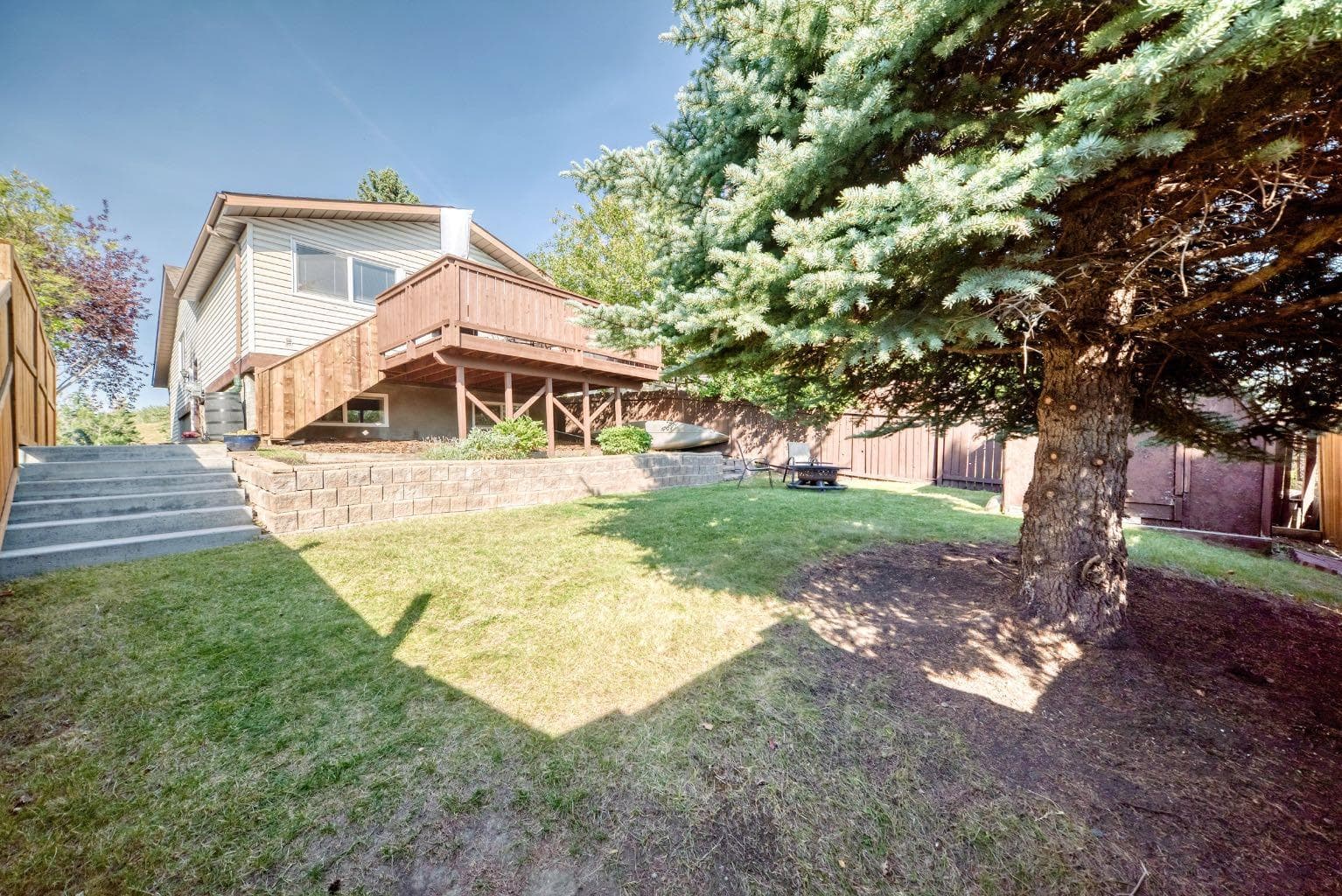 196 Edgedale Way NW