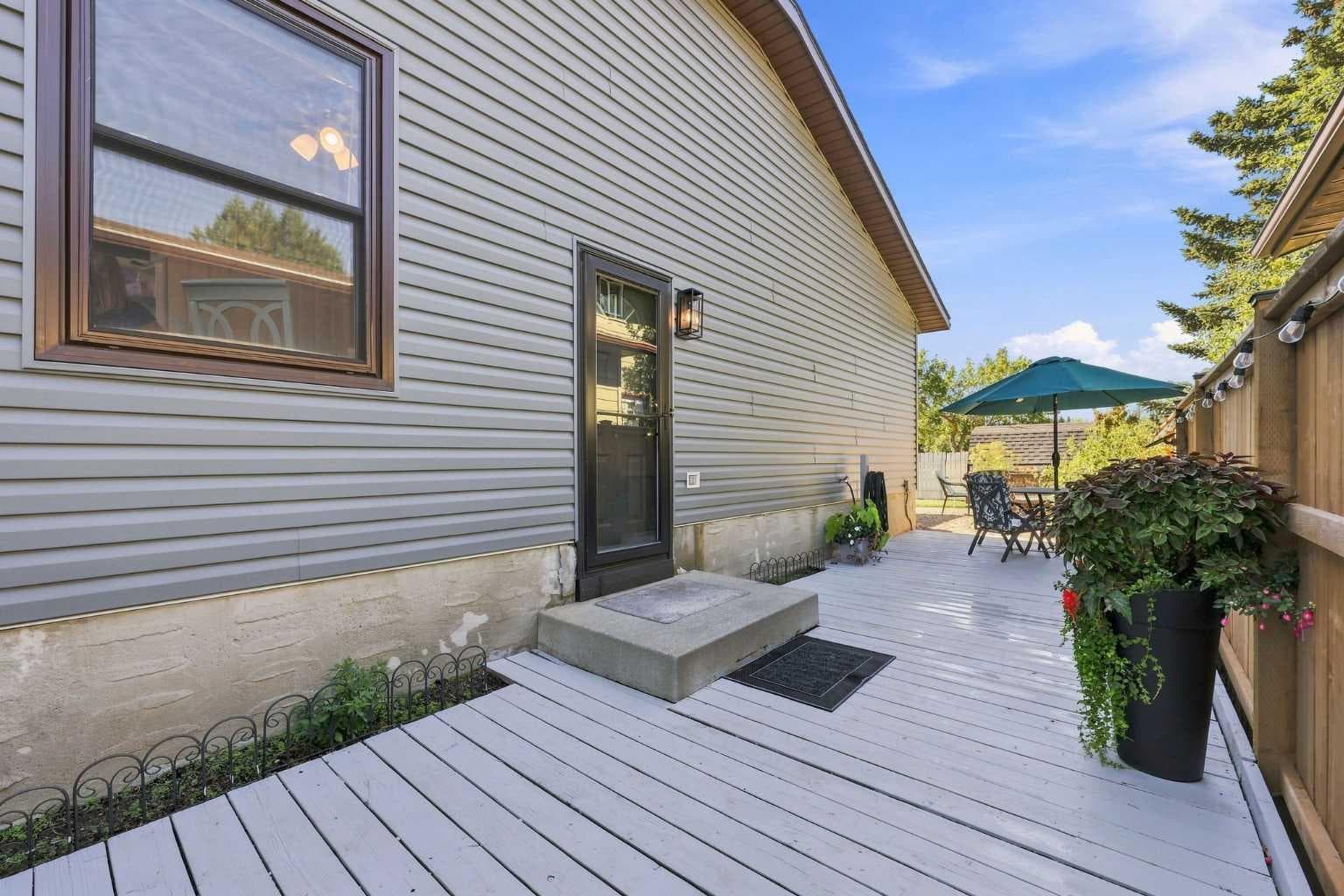 167 Bernard Way NW