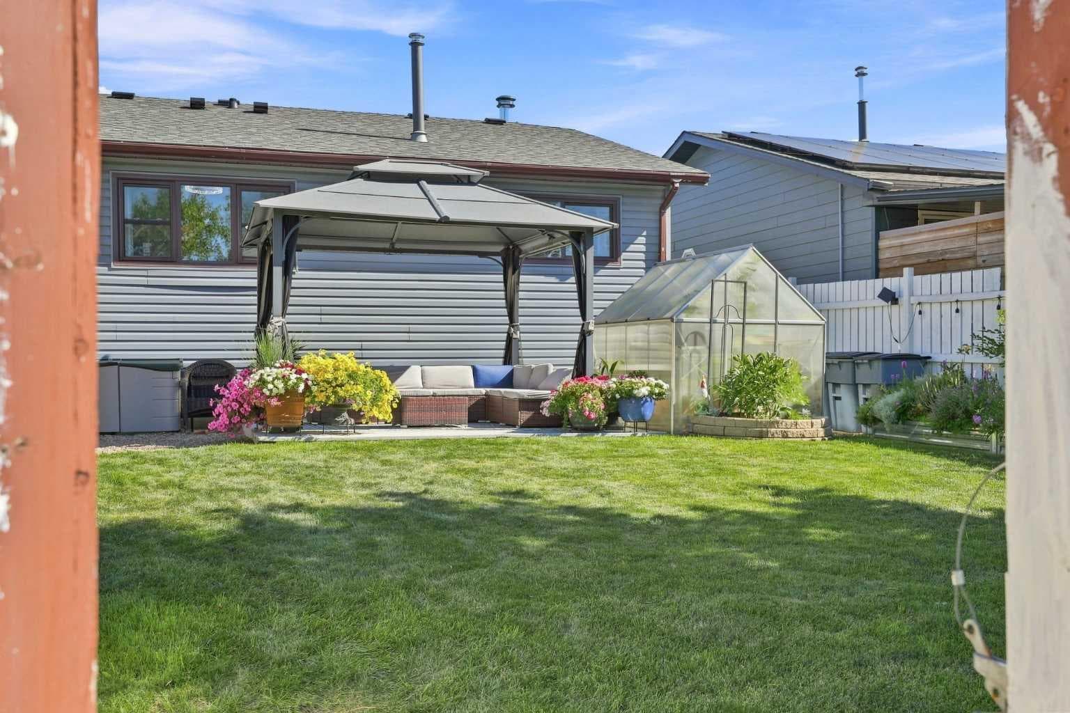 167 Bernard Way NW