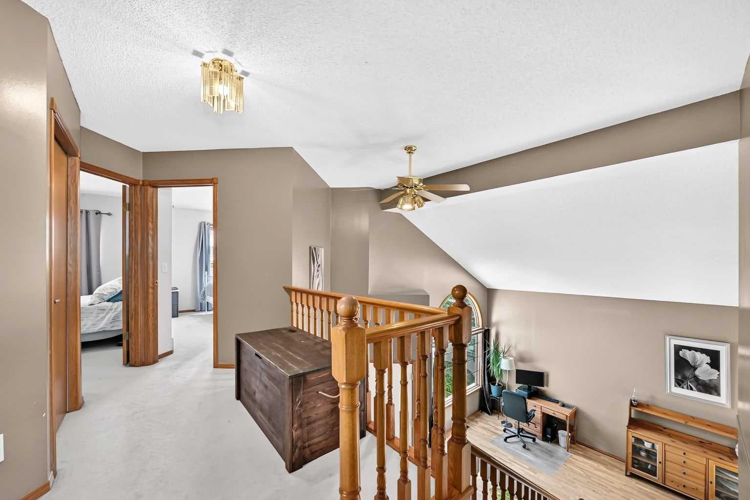 228 Arbour Ridge Way NW