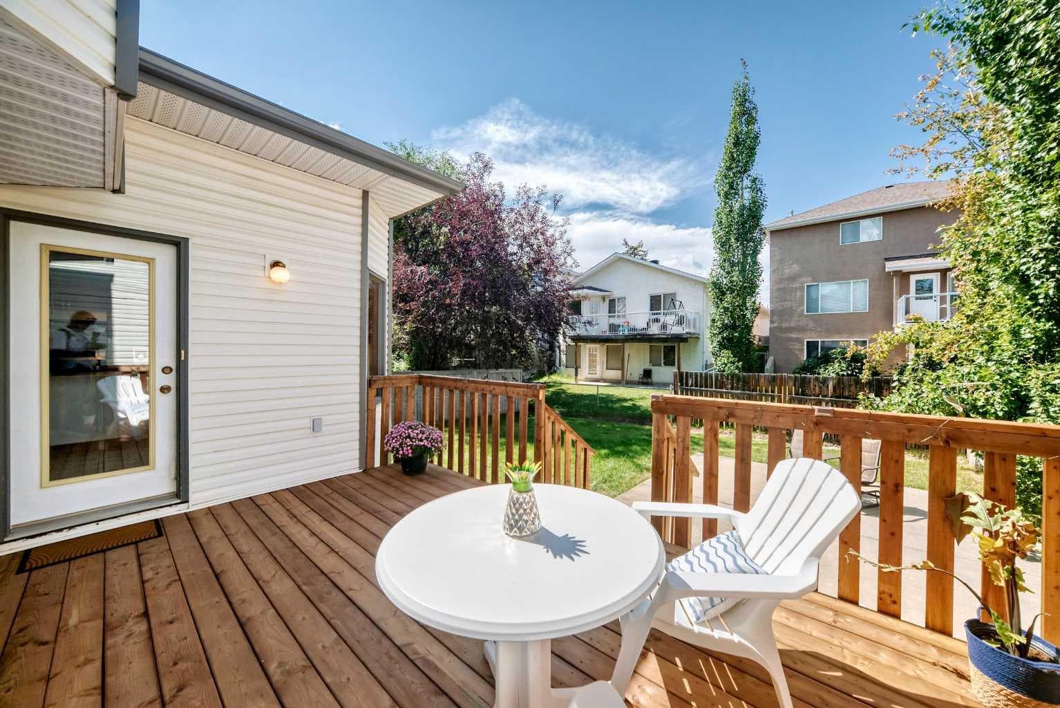 228 Arbour Ridge Way NW